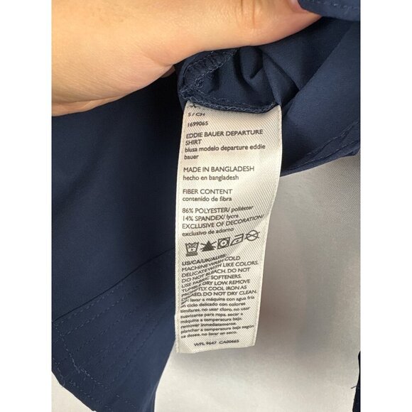 Eddie Bauer Womens Classic Fit Departure Shirt Size XS Long Sleeve Button-Up Nav - Picture 10 of 10
